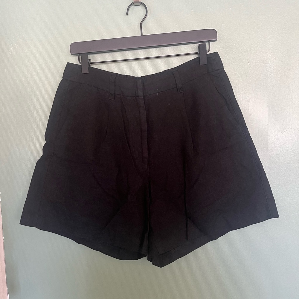 Old Navy Linen Tailored Shorts